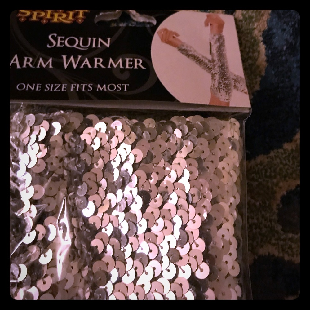 NWT sequin arm warmers